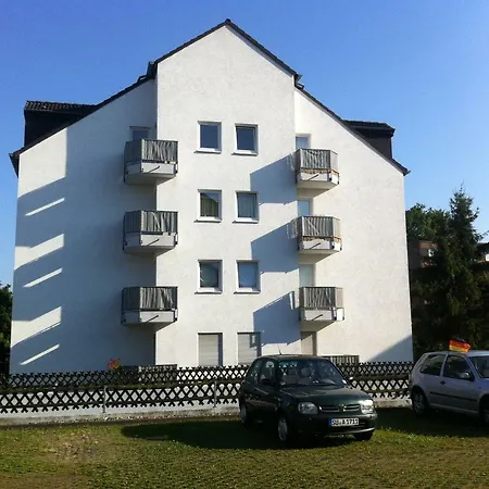 2-raum In Guter Lage Fuer Koeln-bonn-siegbug *