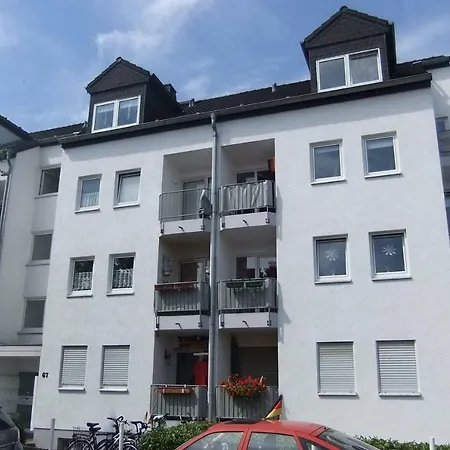 2-raum In Guter Lage Fuer Koeln-bonn-siegbug 公寓 *