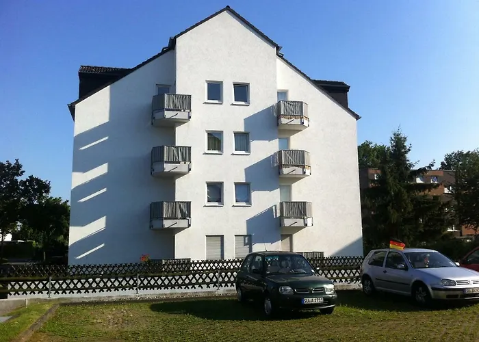 2-raum In Guter Lage Fuer Koeln-bonn-siegbug *