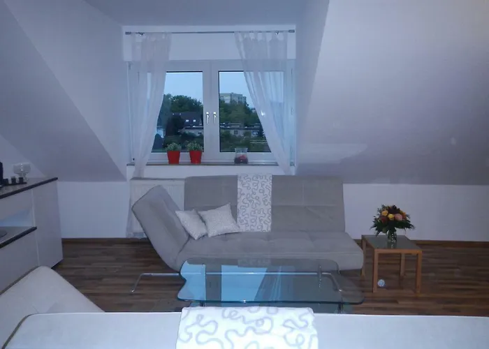 2-raum In Guter Lage Fuer Koeln-bonn-siegbug 아파트 *